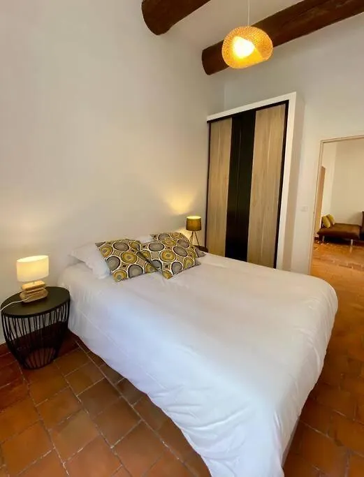 Appart Centre Ville, Vieux Port 65M2 Marseille France