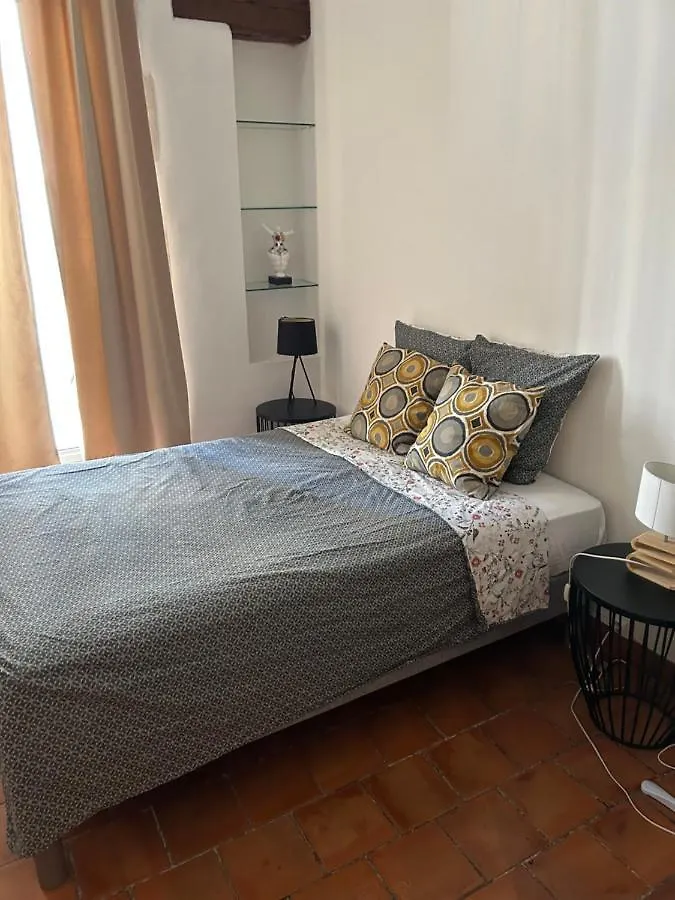 Appart Centre Ville, Vieux Port 65M2 Marseille 0*,  France